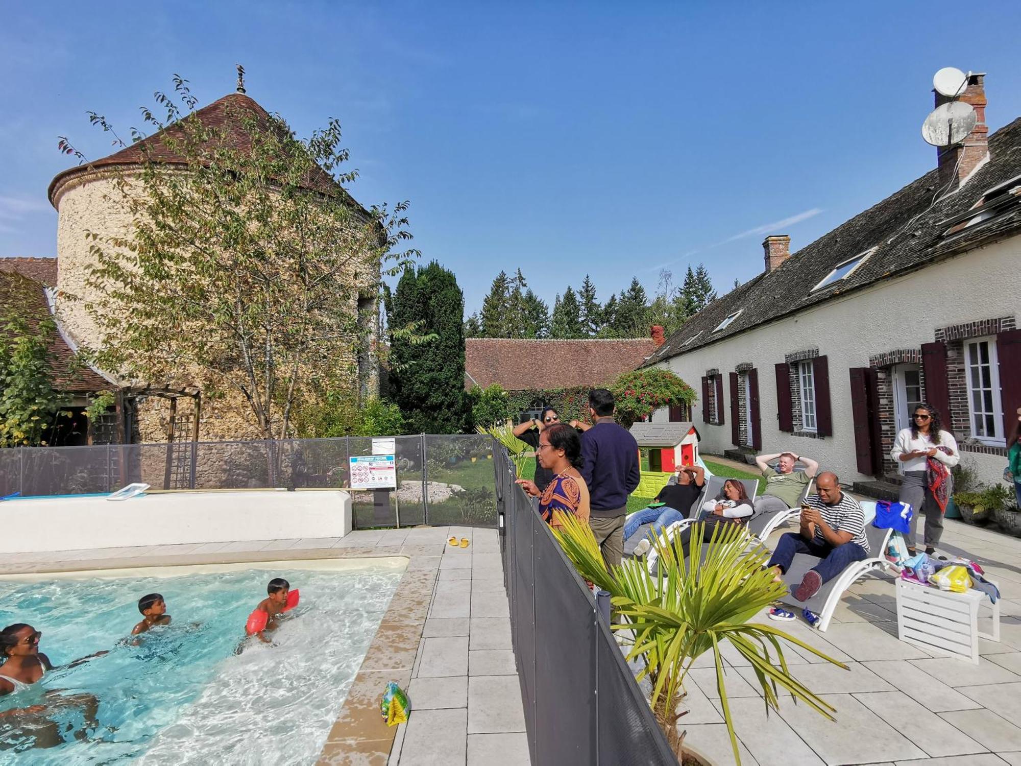 Domaine De Tardais, Ideal Famille Avec Piscine Et Nombreux Loisirs Senonches Экстерьер фото